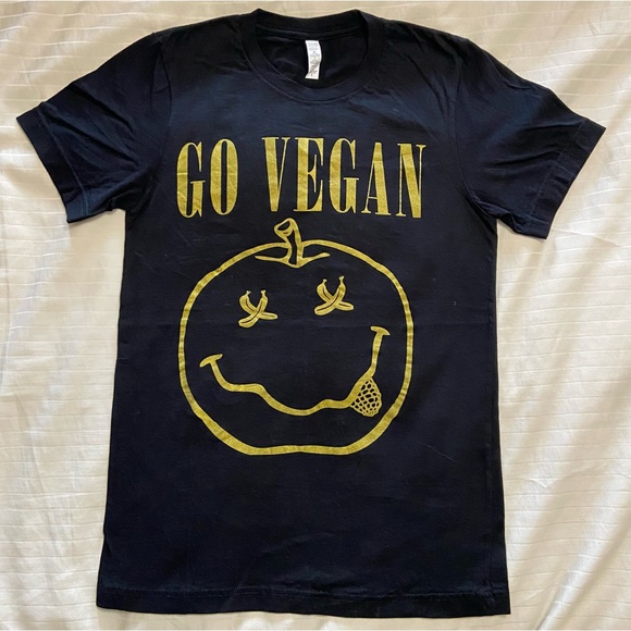 Gildan Other - Go Vegan Nirvana smiley face t-shirt 🙂🧘‍♂️🙏 size S